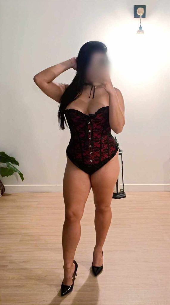 Mia, sensual y misteriosa….