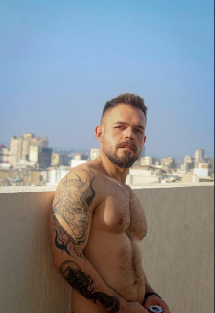 BRASILEÑO CALIENTE 😈